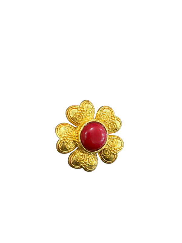 Vintage Gold-Tone Flower Brooch with Red Resin Center – Statement Pin