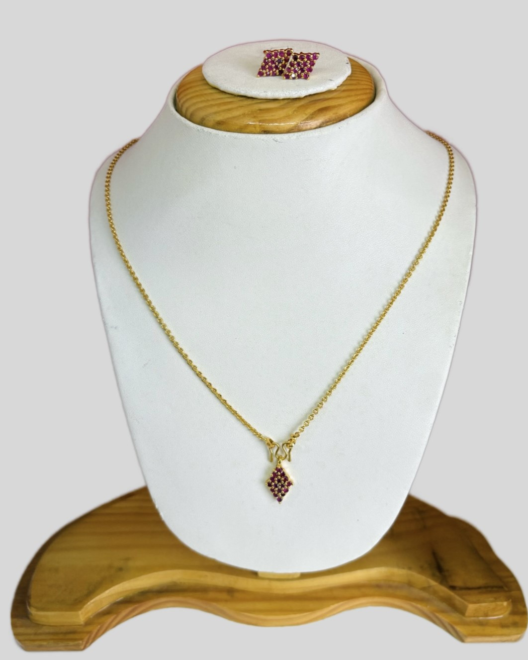 Gold-Plated Ruby Pendant Chain Necklace for Women